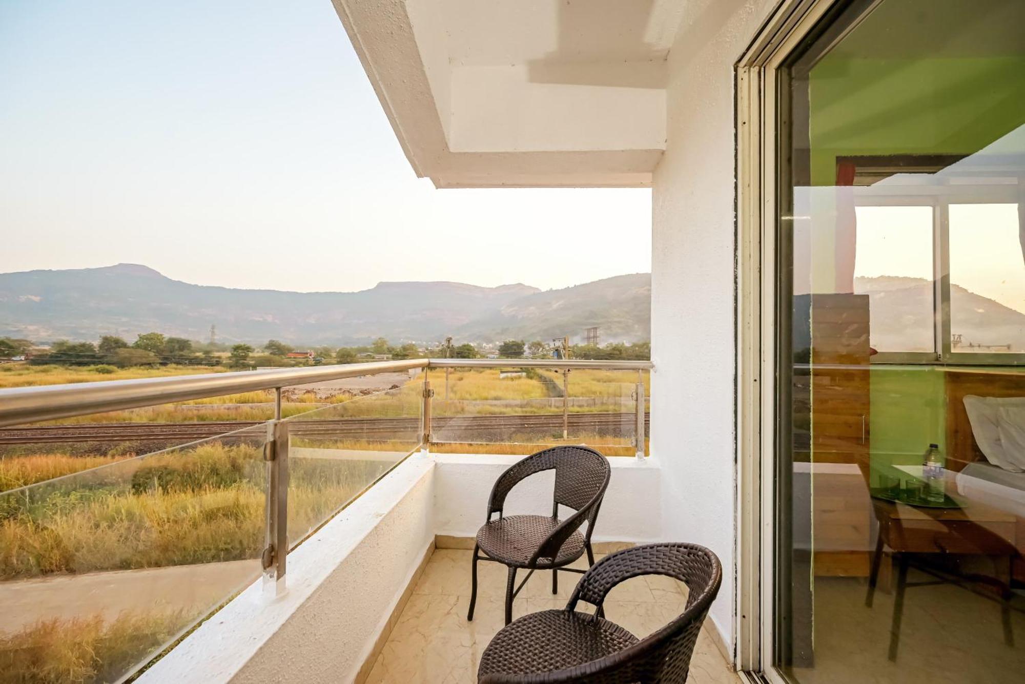 Ll Empyrean Stays II 6Bhk Big Daddy Villa II Private Pool II Ac II View Ll Lonavala Kültér fotó